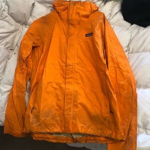 Men’s Patagonia rain jacket